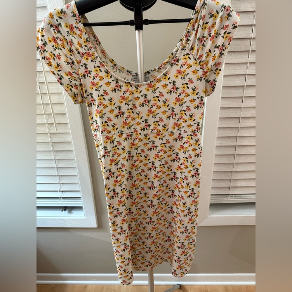 Urban Outfitters Women’s Floral Mini Dress White and Yellow Medium